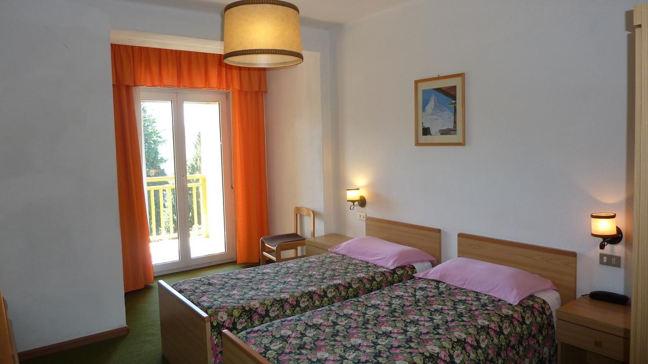 Hotel Terminus Левико Терме Екстериор снимка